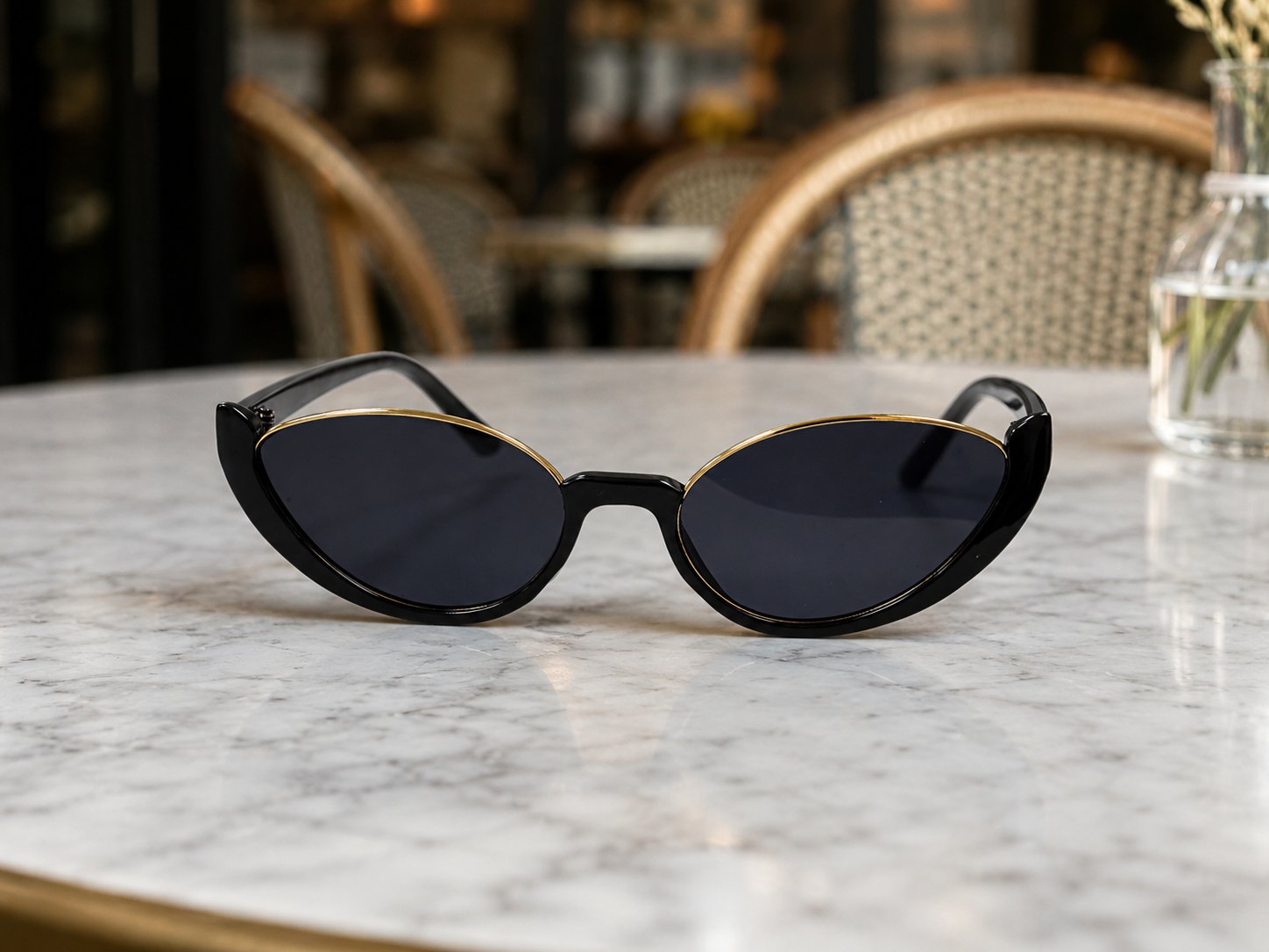 Glam Noir